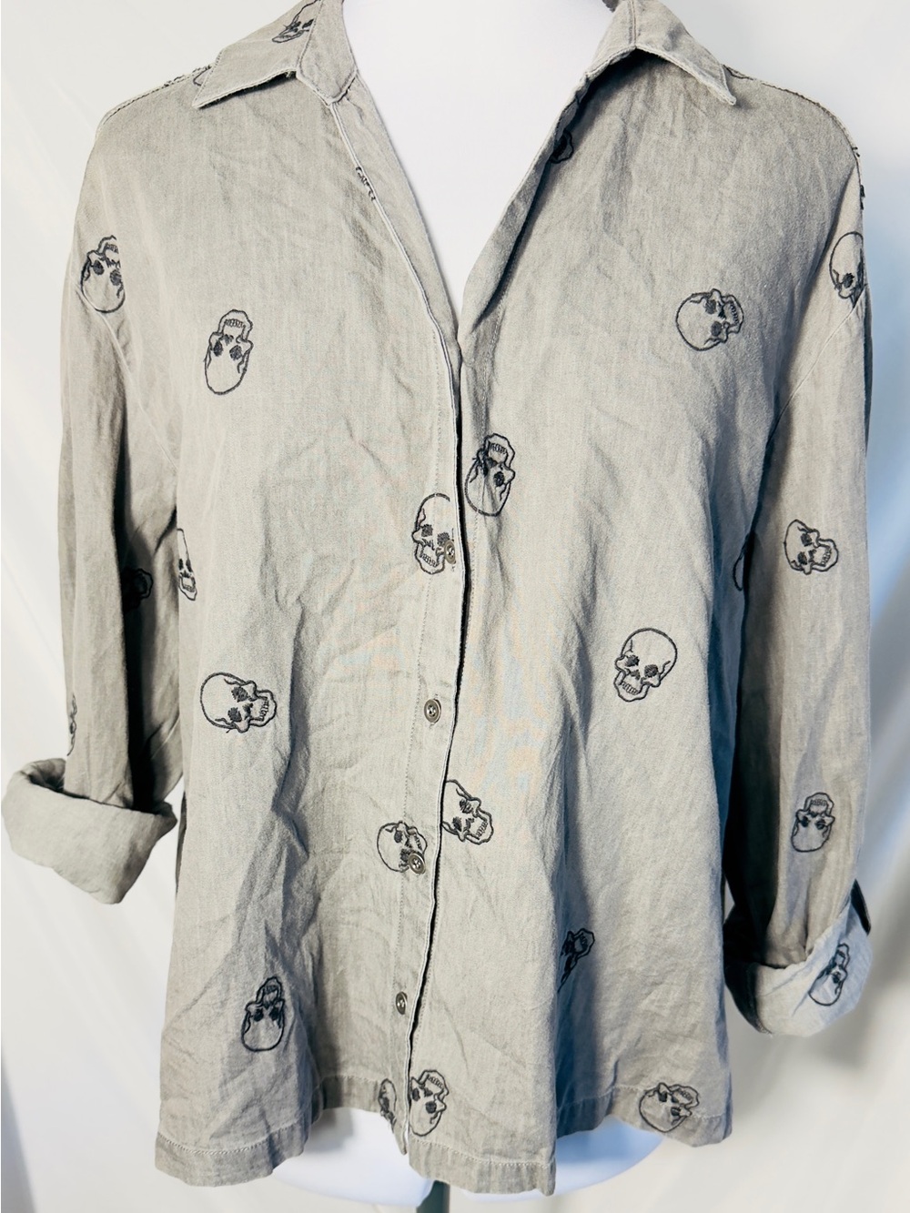 Jane + Delancey skull embroidered button down shirt